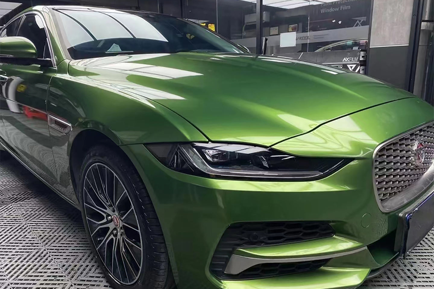 Metallic Mamba Green