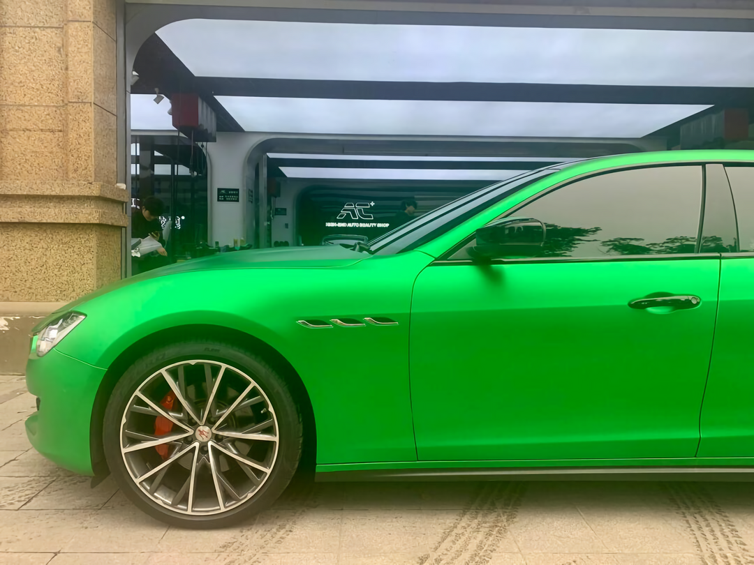 Ghost Chrome Green