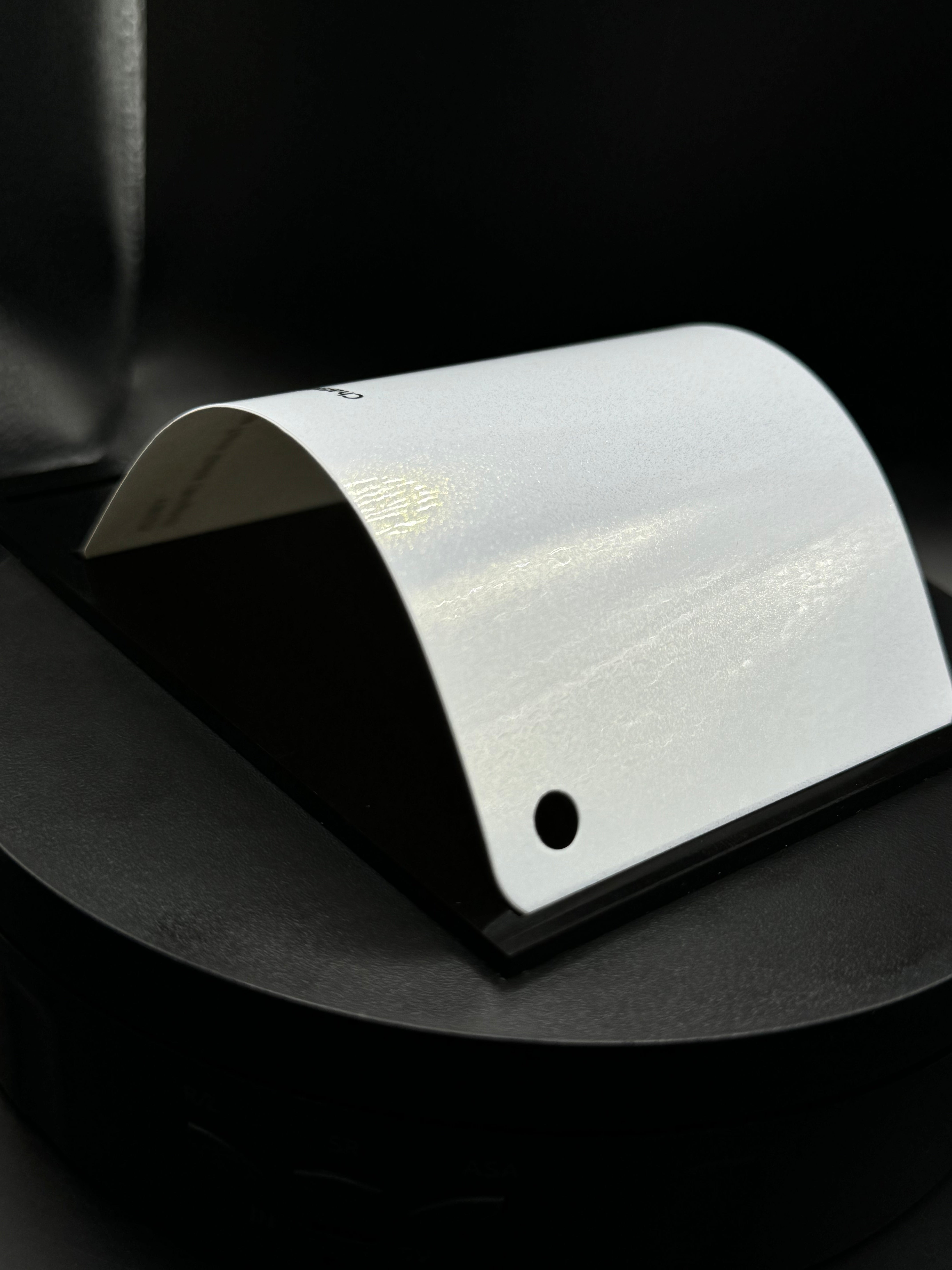 Chameleon White Turn Gold Metallic