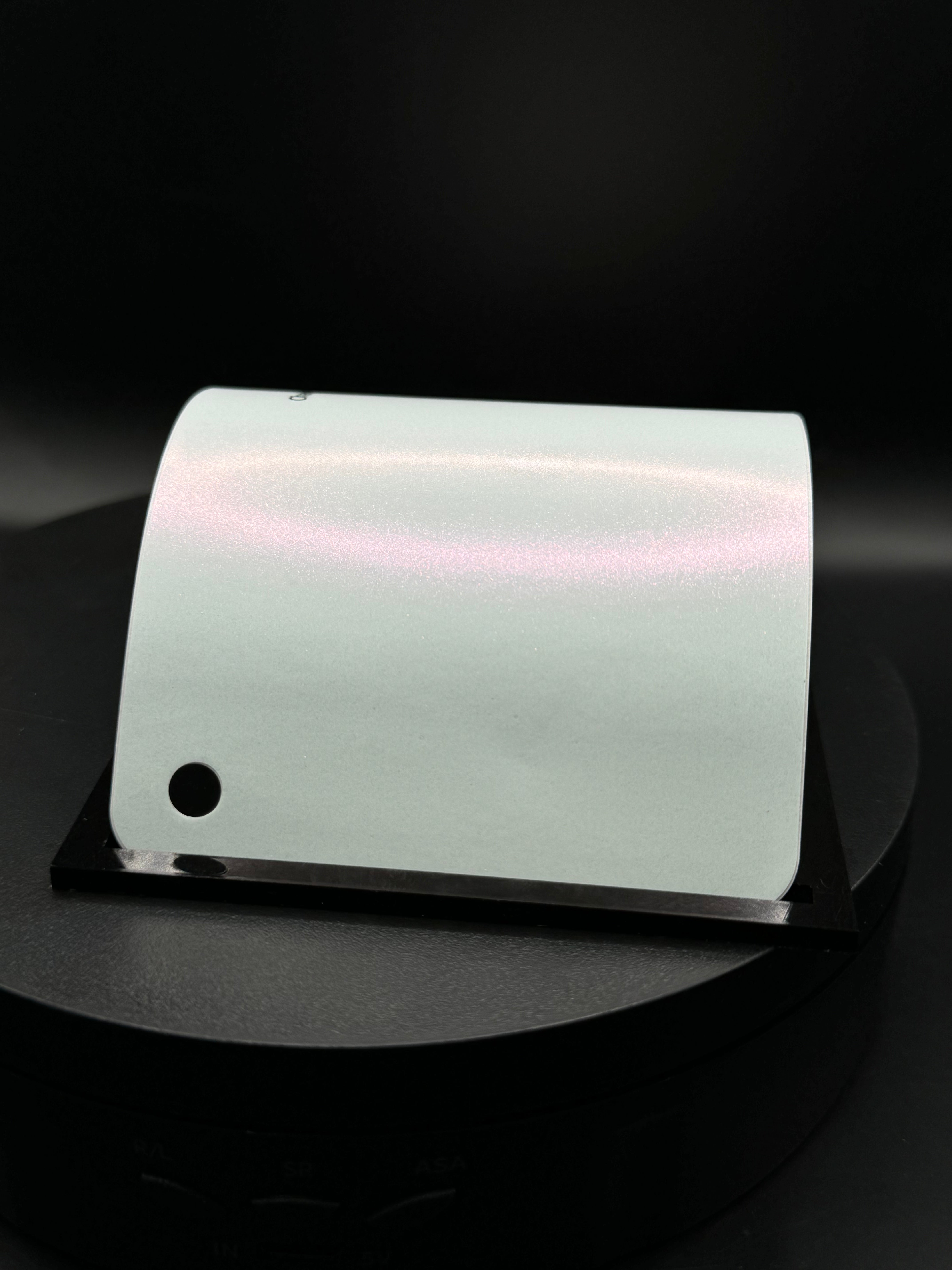 Chameleon White Turn Red Matte