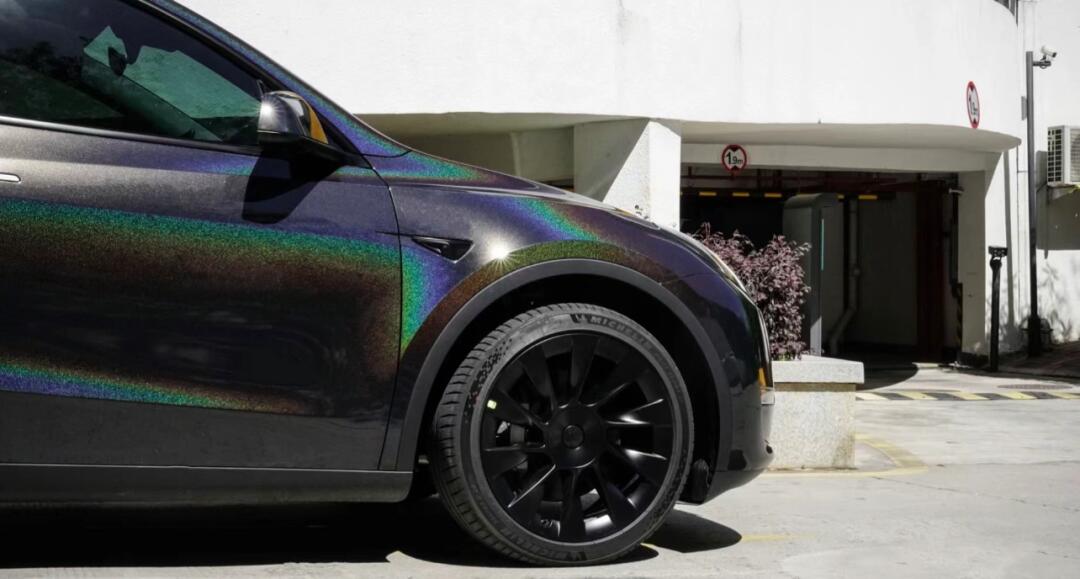 Laser Black Matte Iridescent