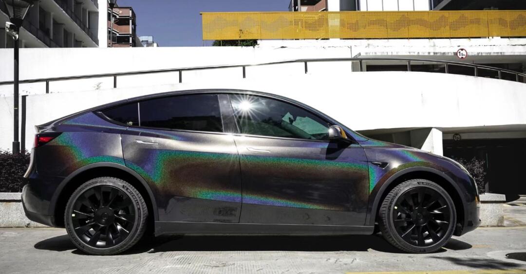 Laser Black Matte Iridescent
