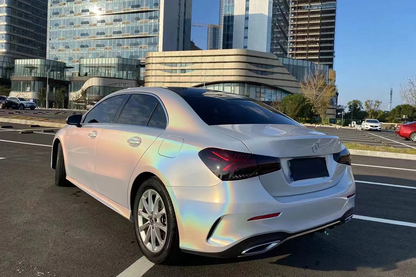 Laser White Gloss Iridescent