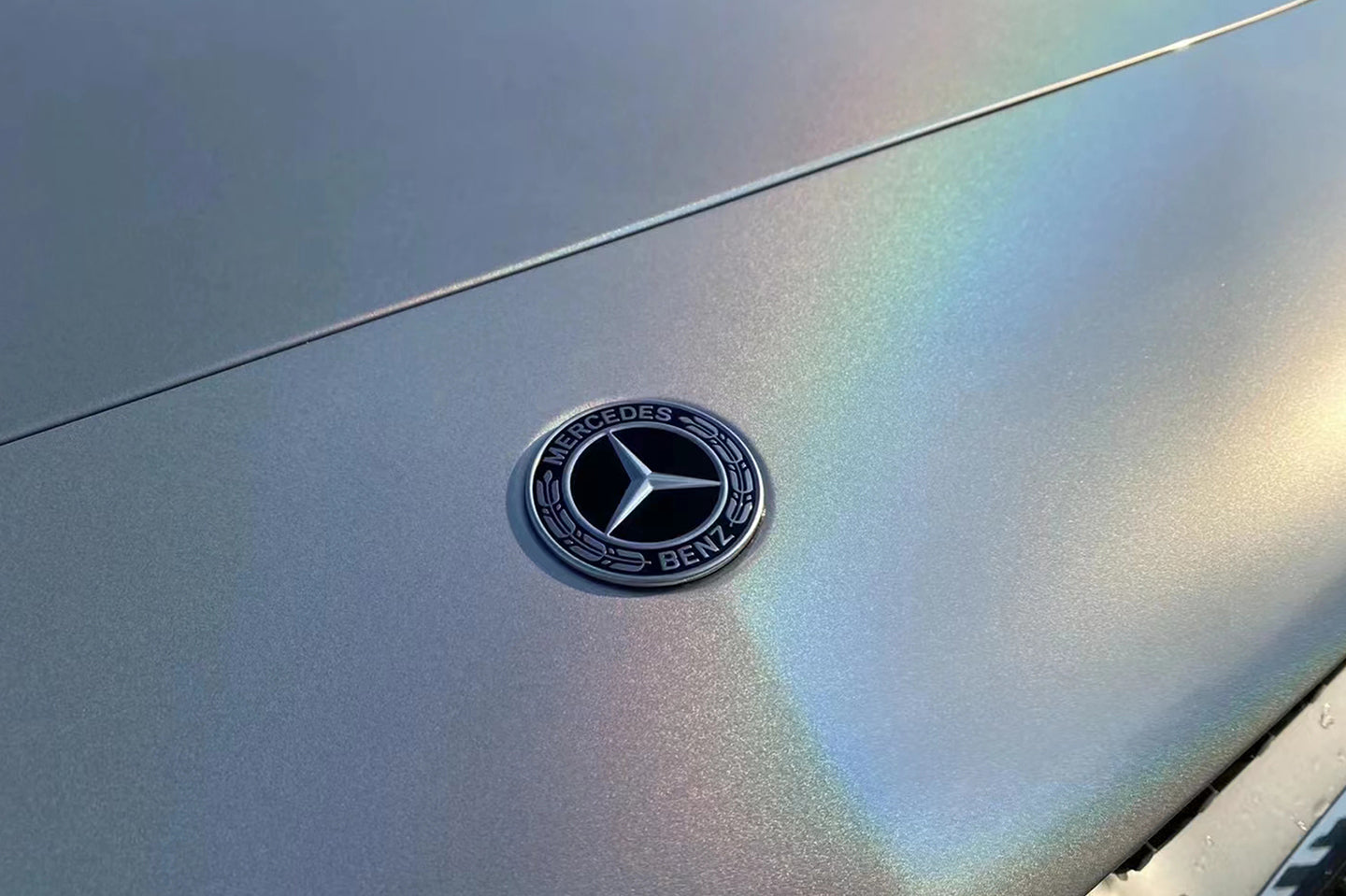 Laser White Gloss Iridescent