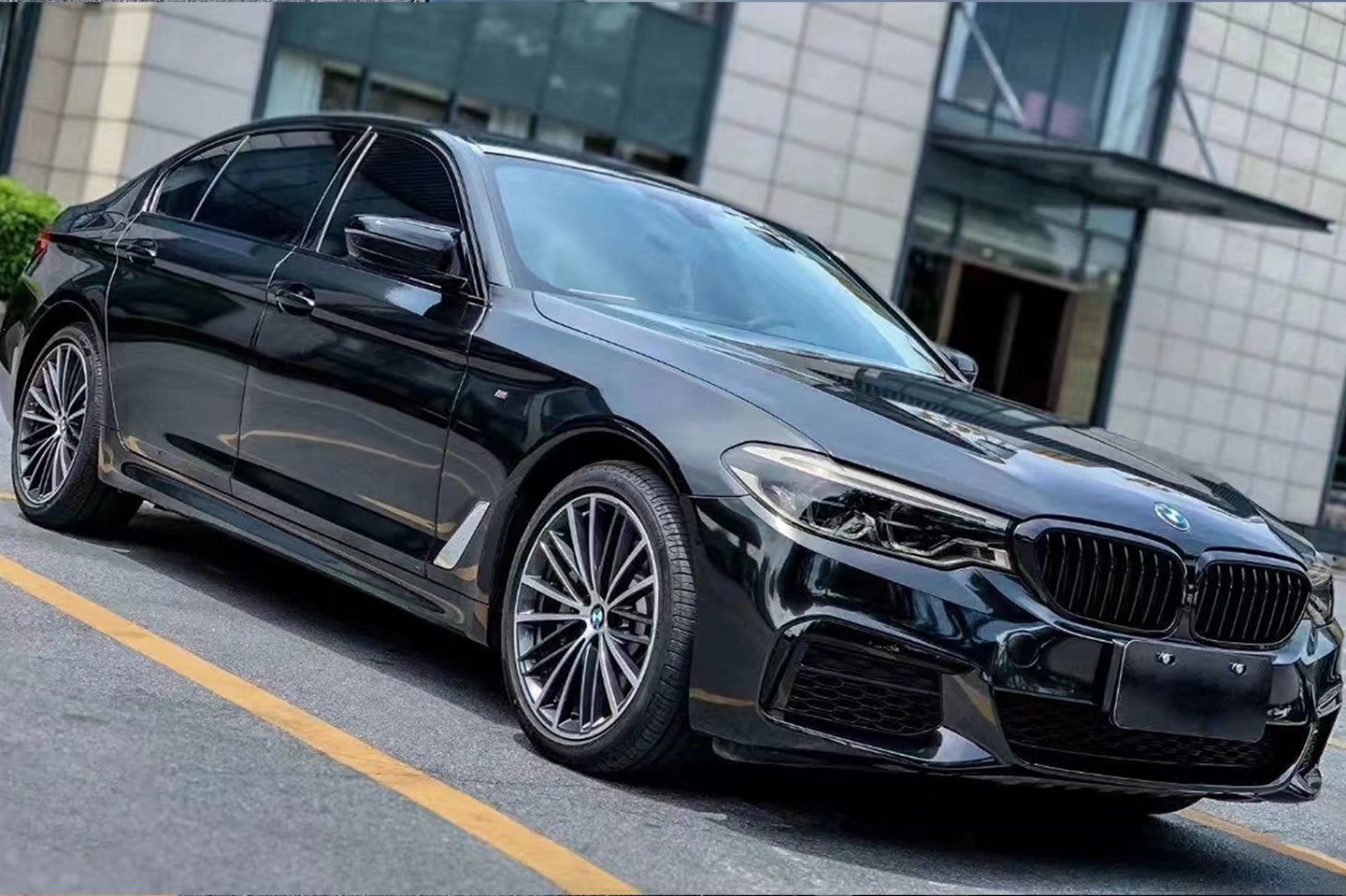 Super Metallic Black