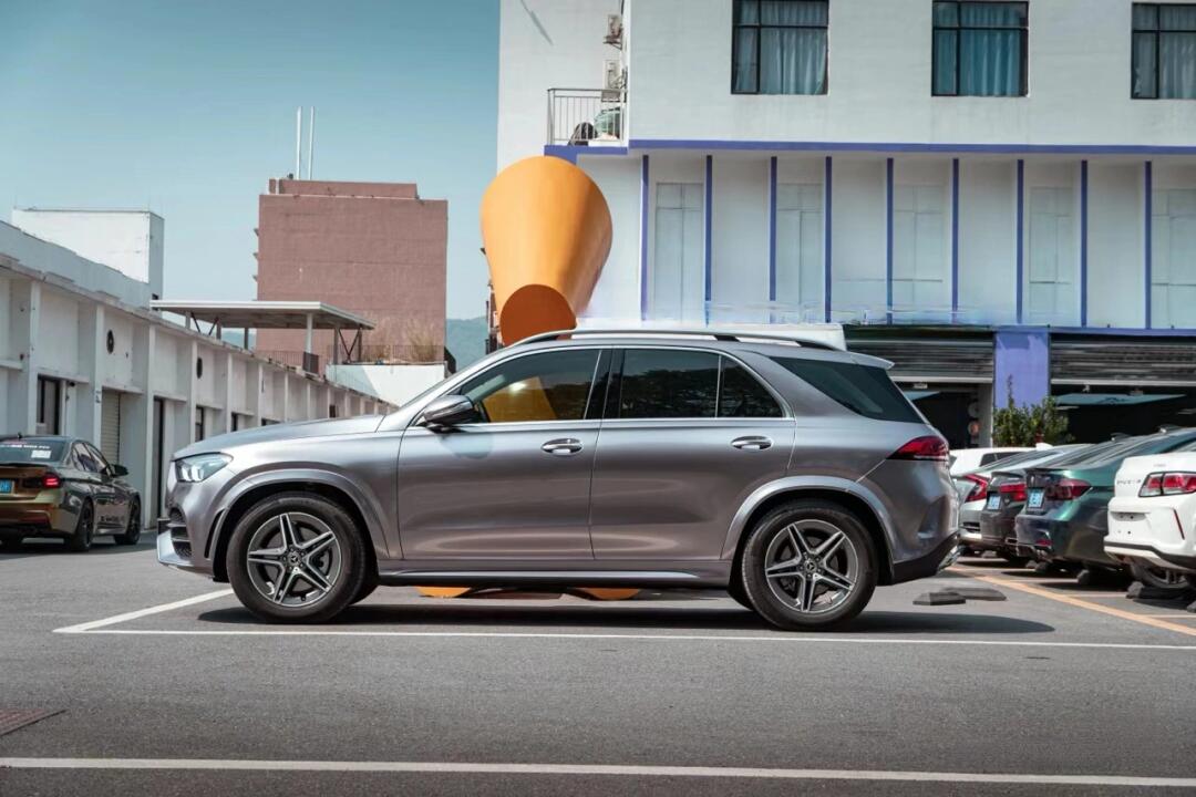 Metallic Battle Grey