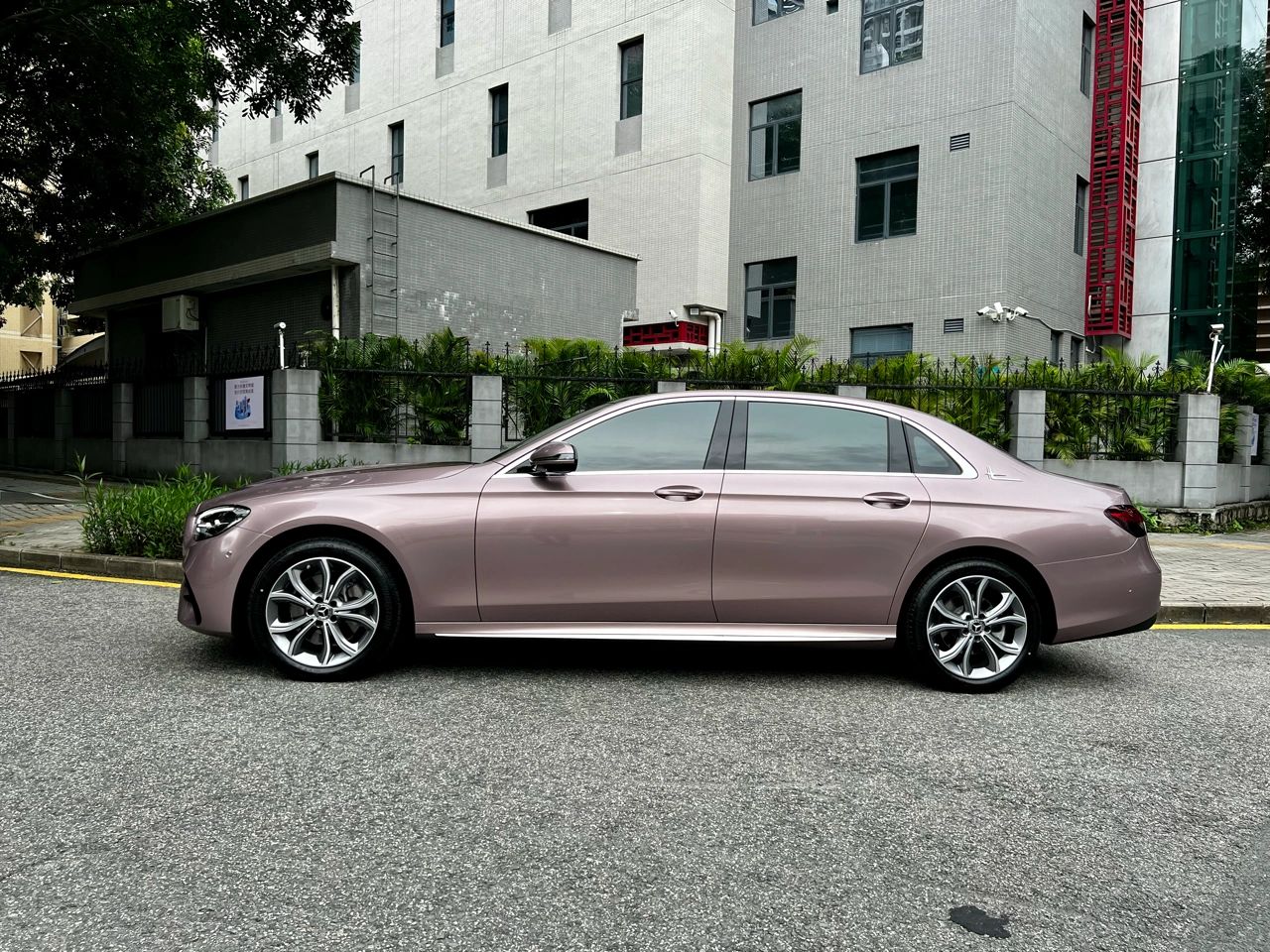 Metallic Ice Berry Pink