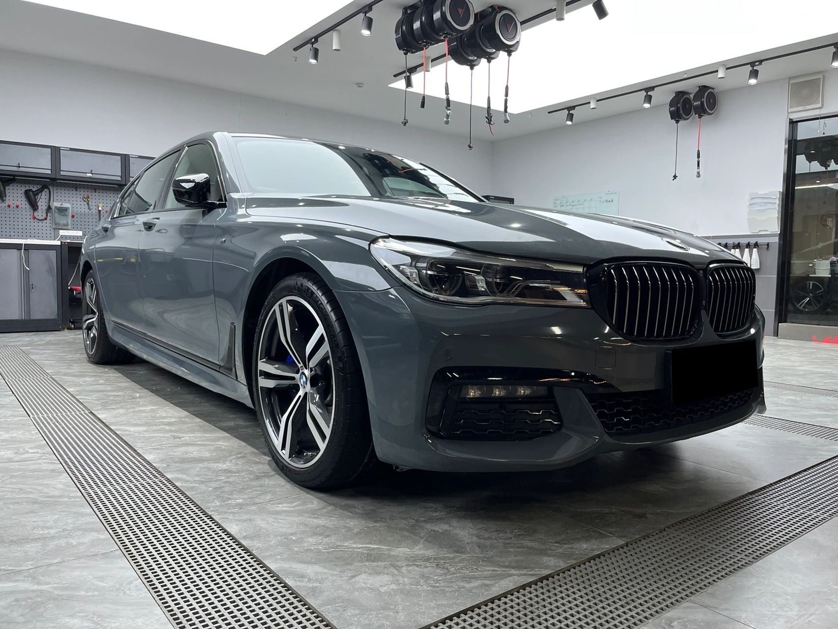 Space Grey Gloss