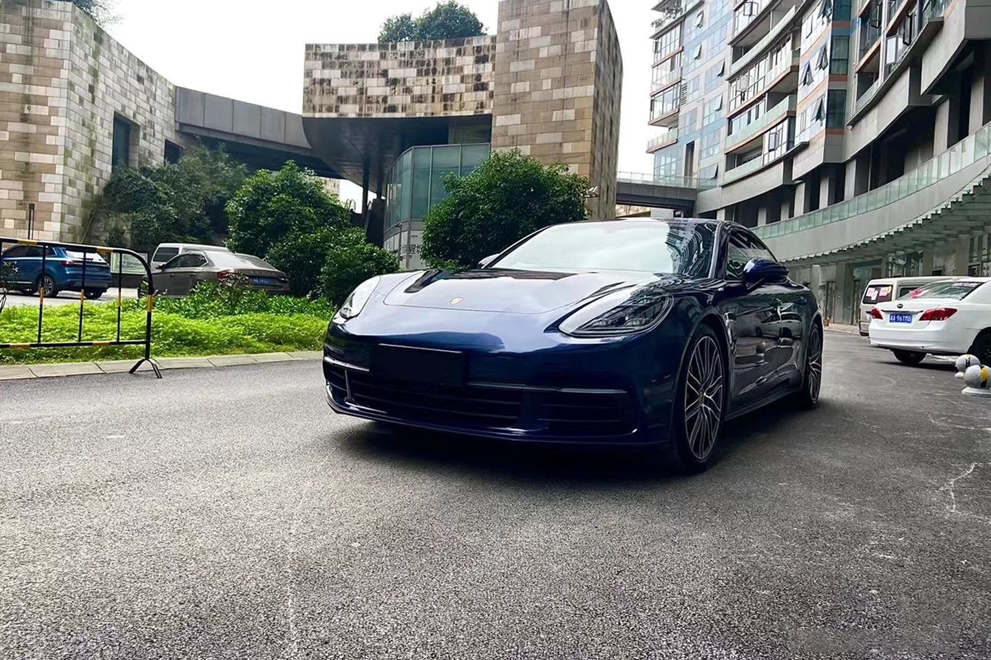 Sapphire Blue Metallic