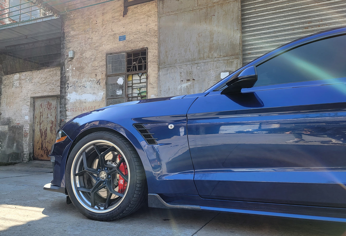 Porsche Gentian Blue Metallic