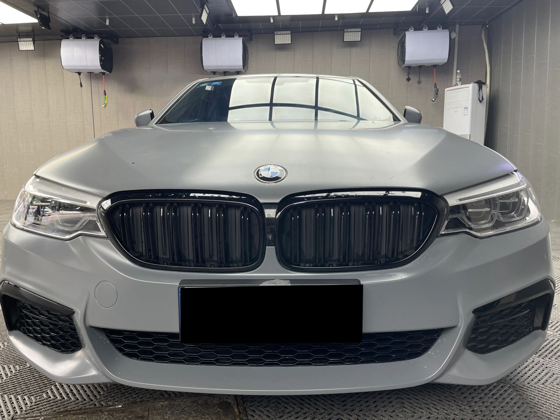 Satin Nardo Gray