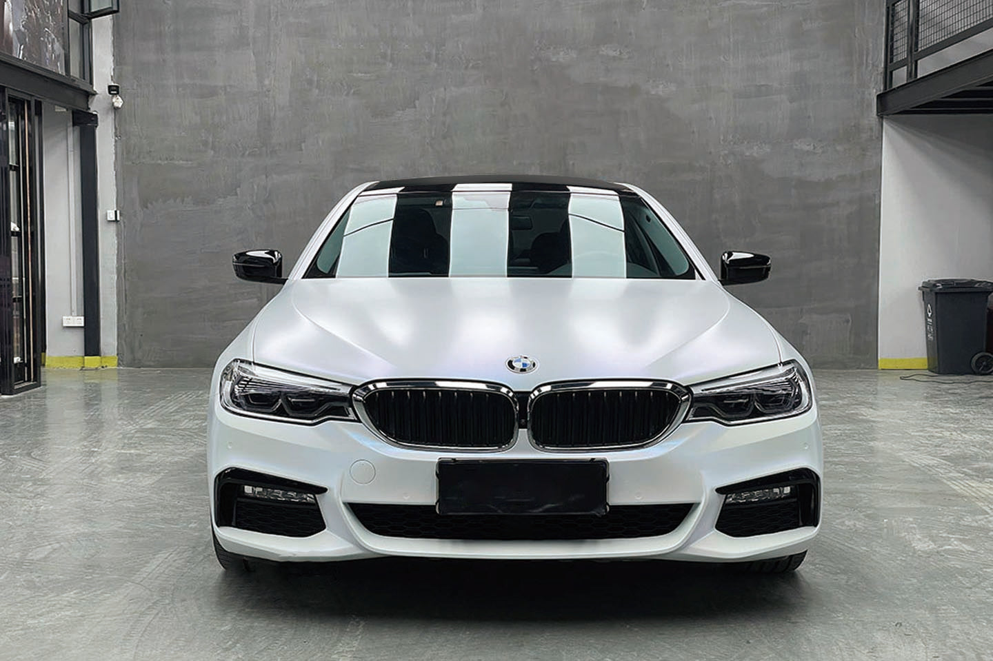 Chameleon White Turn Blue Metallic