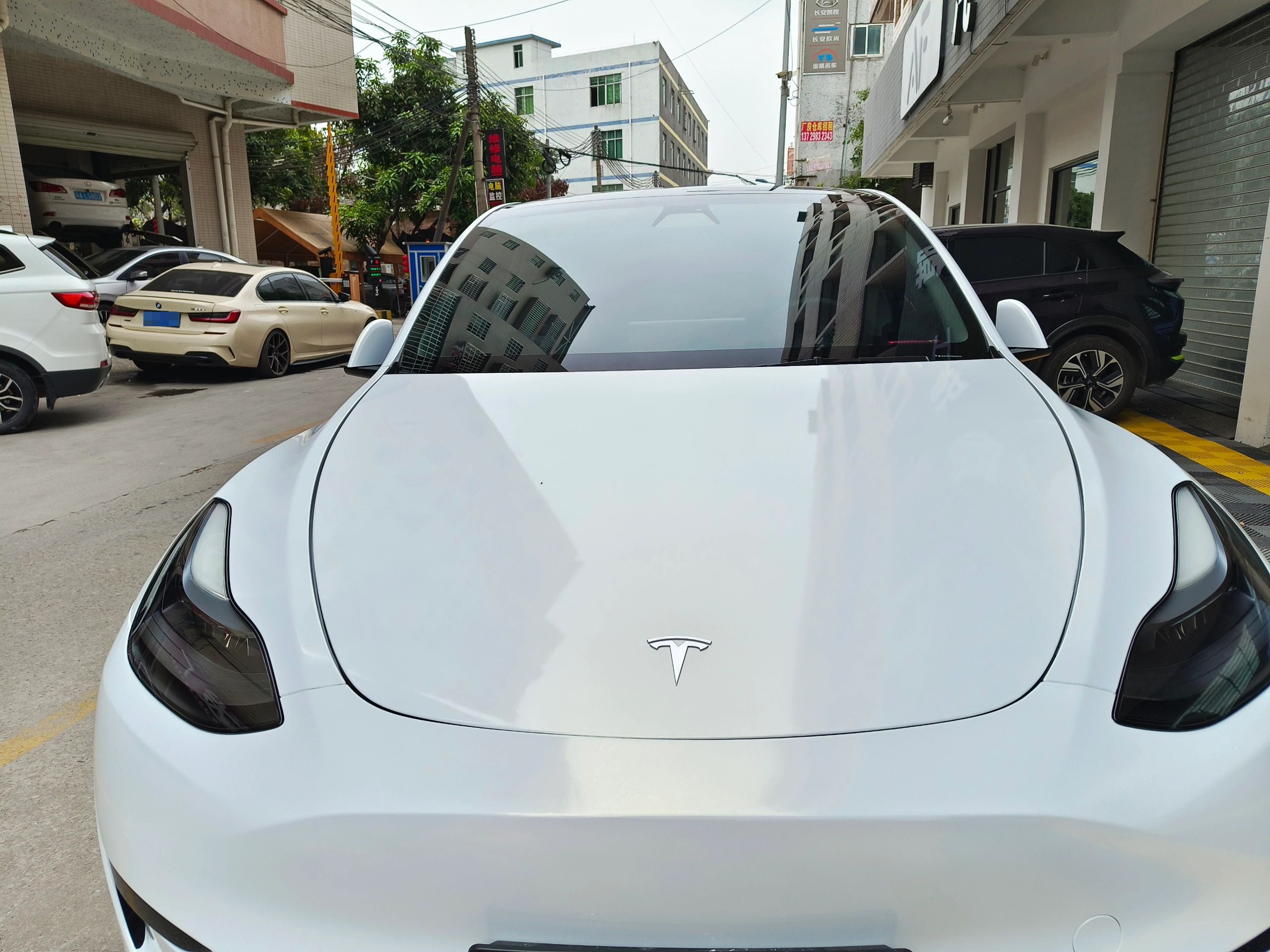 Chameleon White Turn Gold Metallic