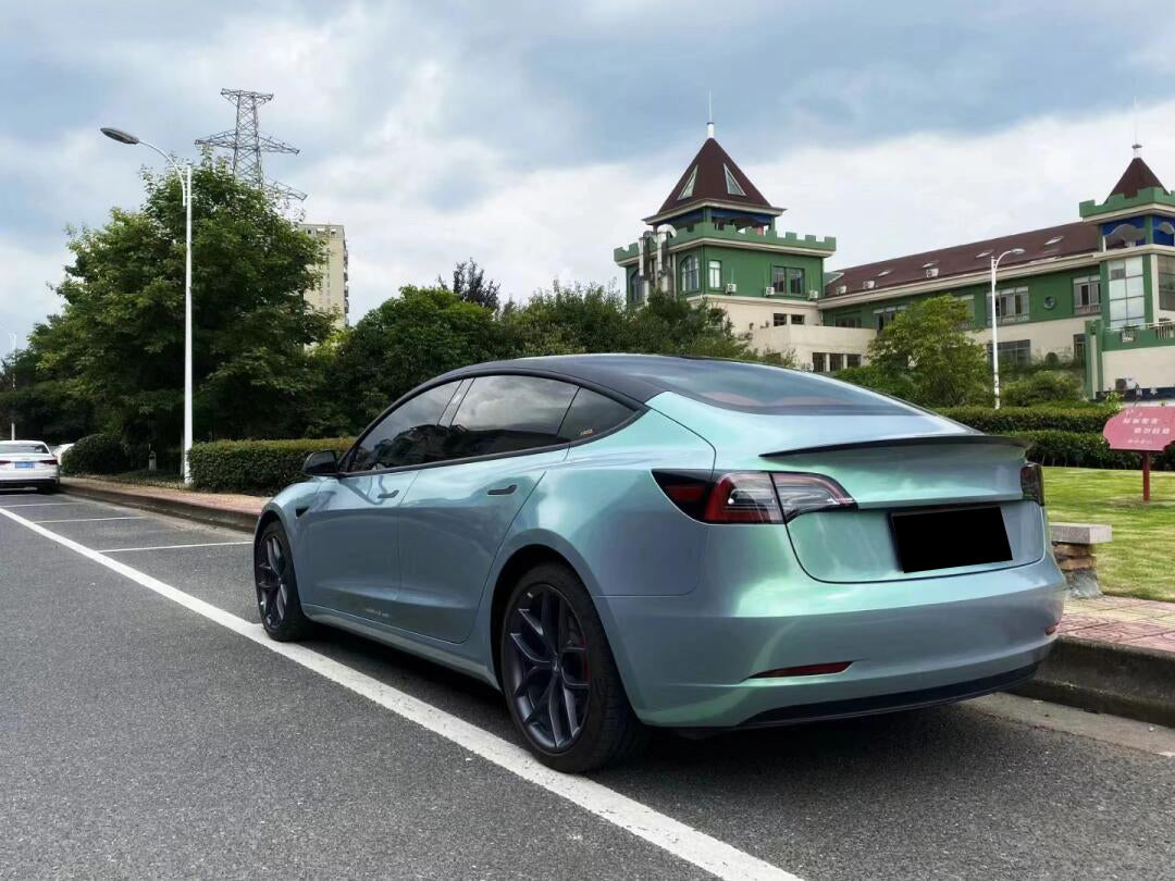 Phantom Gray Green Color Shift