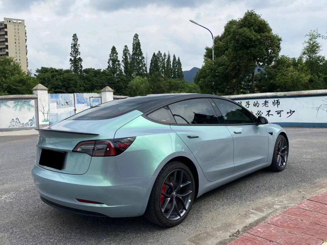 Phantom Gray Green Color Shift