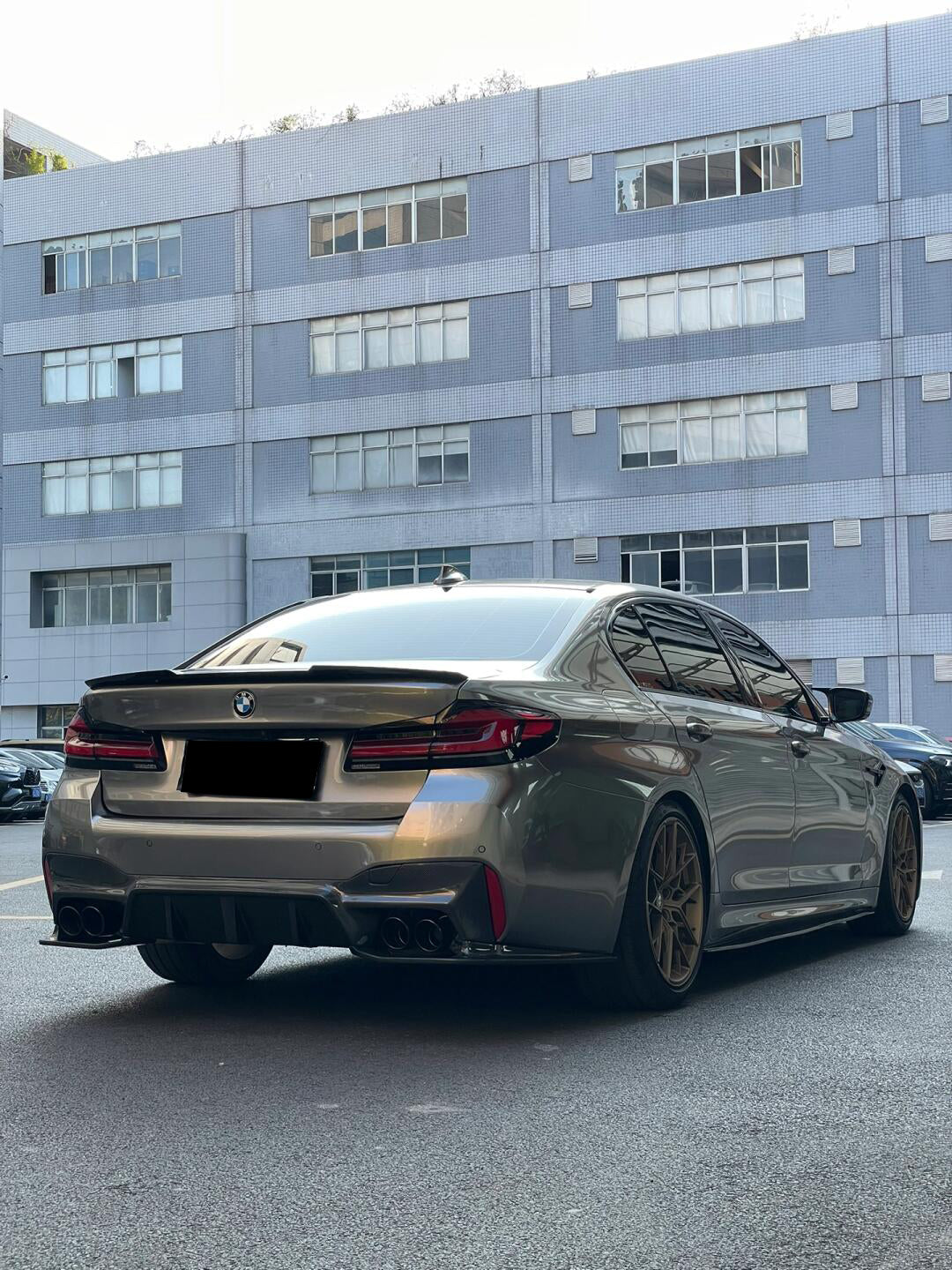 Liquid Metal SIlver (Dark)