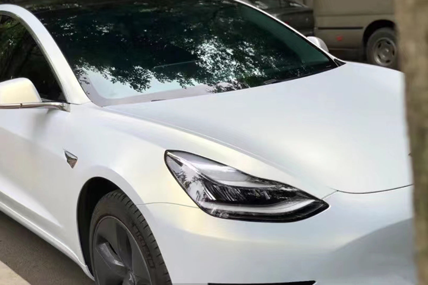 Ceramic White Turn Gold