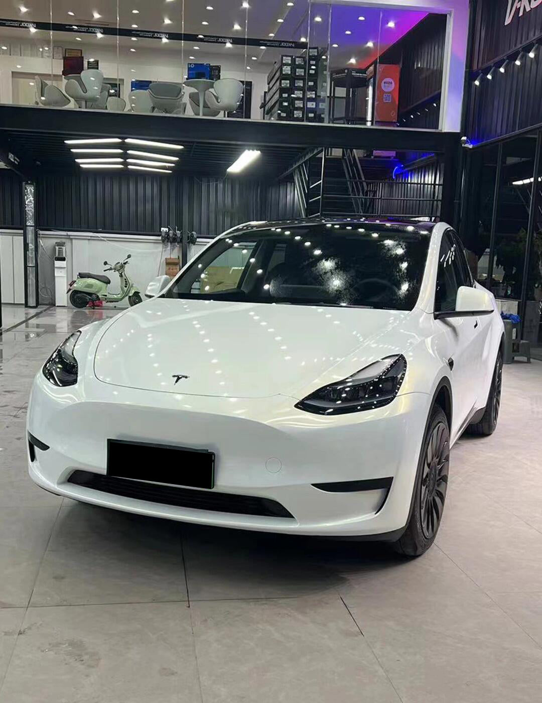 Pearl White Turns Gold