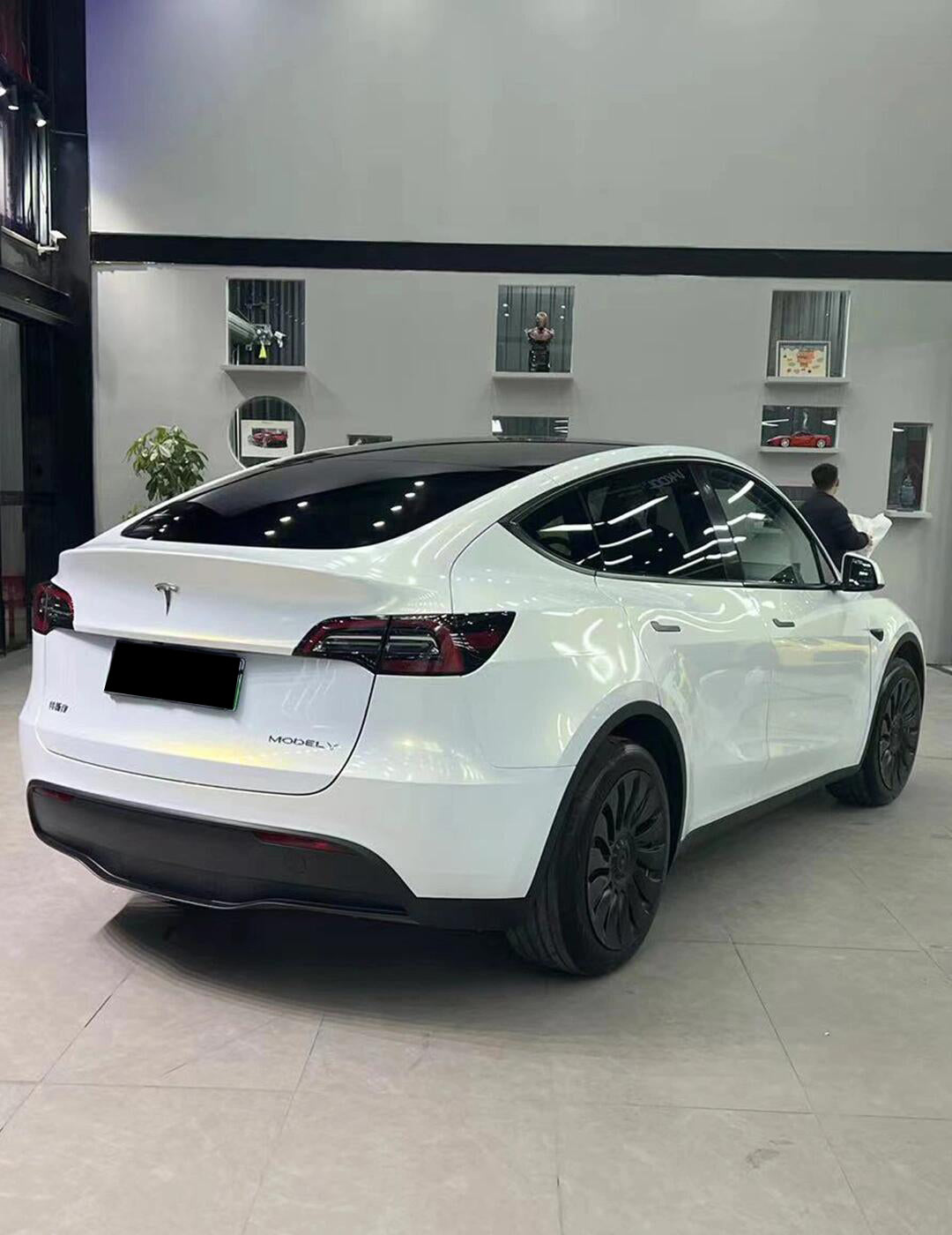Pearl White Turns Gold