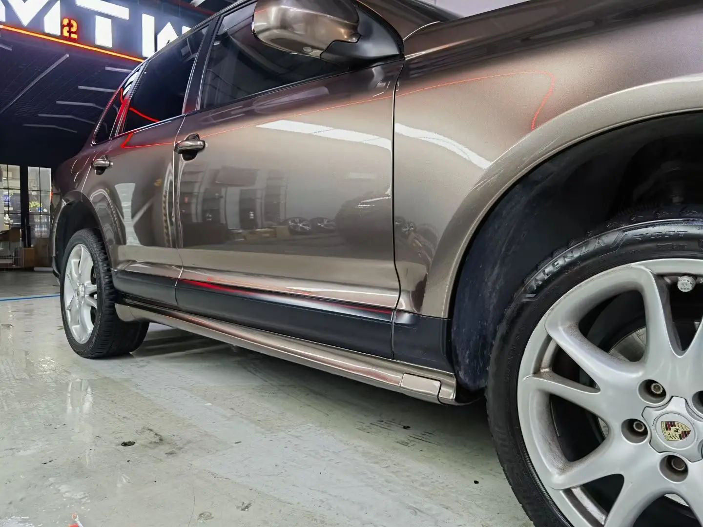 PET Bituminous Brown (Porsche)